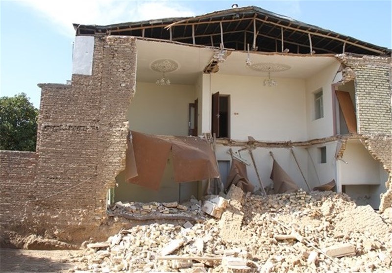 ساخت و سازهای غیرمجاز در اراضی رباط کریم تخریب شد