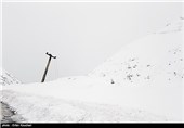 برف و کولاک راه ارتباطی 55 درصد روستاهای مراغه را مسدود کرد