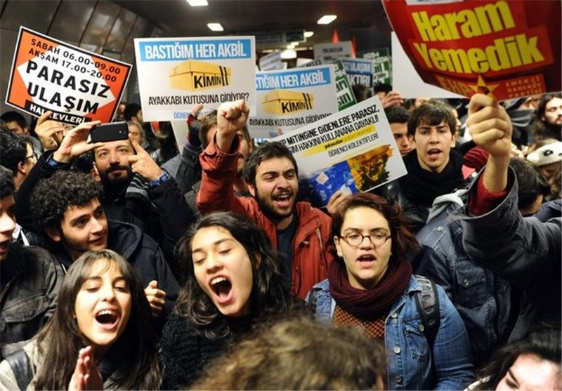 هزاران شهروند ترکیه در استانبول تظاهرات کردند