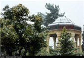 بارش برف حافظیه را سفید پوش کرد