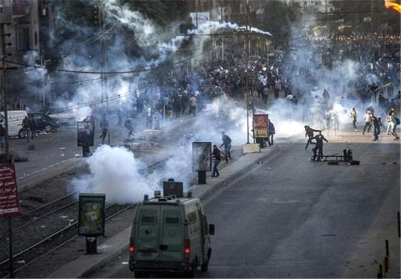 درگیری بین هواداران مرسی و نیروهای امنیتی در دانشگاه‌های قاهره