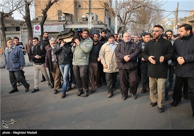 تشییع پیکر مادر برادران سلحشور