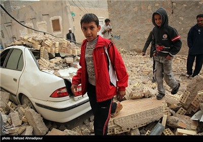 Photos: Quake Jolts Southern Iran, 1 Dead, 30 Injured