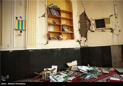 Quake Jolts Southern Iran, 1 Dead, 30 Injured