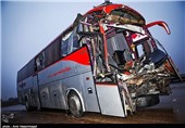 تصادف شدید اتوبوس اسکانیا با کامیون