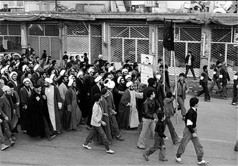 قیام 19 دی شور جدیدی به حرکت مردم برای پیروزی انقلاب داد