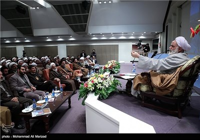 سخنرانی حجت الاسلام قرائتی رییس ستاد اقامه نماز در گردهمایی روحانیون رسانه ملی