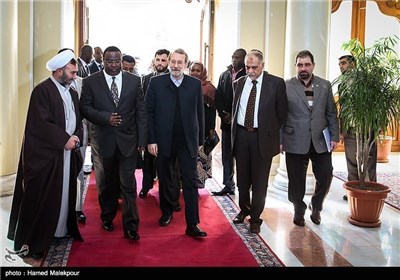 Iranian, Kenyan Speakers Urge Expansion of Tehran-Nairobi Ties