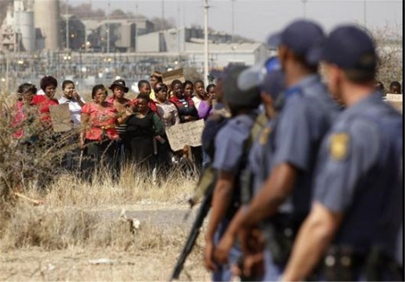 دو کشته در درگیری میان پلیس و معترضان در آفریقای جنوبی