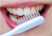 شستن دندانها با «نمک و عسل» برای حفظ سلامت و زیبایی آنها