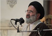 امام جمعه شدن &quot;روحانی&quot; جوسازی است/ رئیس‌جمهور درخواستی نداشته است