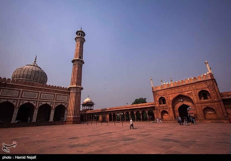 پرانی دہلی کی سیاحت کے بارے میں معلومات/ لال قلعہ اور مسجد جامع دو شاندار مقامات