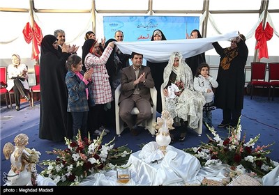 جشن عقد 60 زوج برفراز برج میلاد تهران