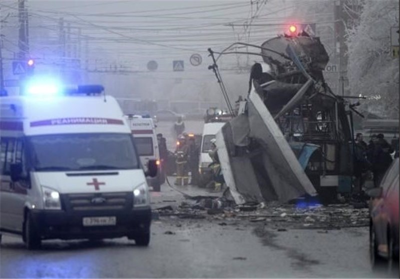 Blast in Russia Kills 3, Authorities Suspect Gas