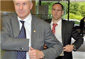 تذکر رئیس باشگاه بایرن مونیخ به ریبری در خصوص انتقاد از گواردیولا