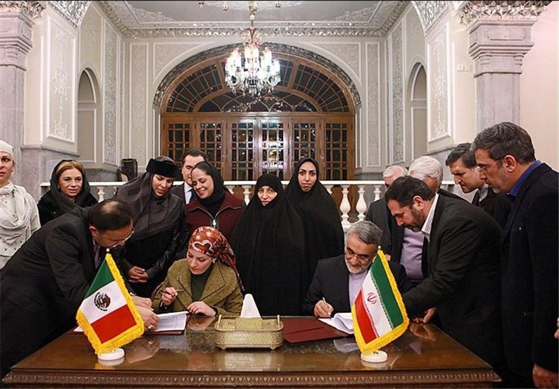 Iranian, Mexican Parliamentary Commissions Sign MoU