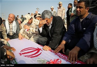 Iran, Iraq Exchange Bodies of Soldiers Killed in War