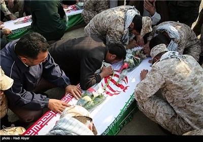 Iran, Iraq Exchange Bodies of Soldiers Killed in War
