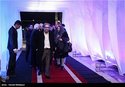 مسعود کیمیایی کارگردان فیلم متروپل در مراسم افتتاحیه سی و دومین جشنواره بین المللی فیلم فجر