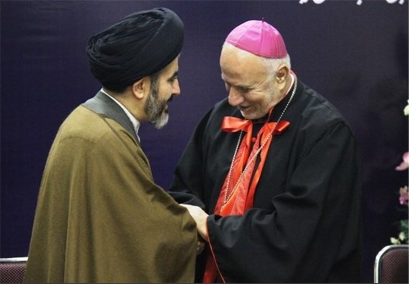نمایندگان اقلیت های مذهبی با امام جمعه جدید ارومیه دیدار کردند