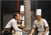 نمایش «آشپزی نانتا»؛ سیرکی در قلب تئا‌تر فجر با چاشنی تبلیغات یک شرکت تجاری