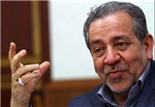 انتقاد استاندار اصفهان از برداشت‌های غیر مجاز آب در بالادست زاینده‌رود