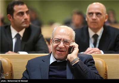  نعمت زاده وزیر صنعت معدن و تجارت در همایش اقتصادی سرمایه گذاری ایران و فرانسه
