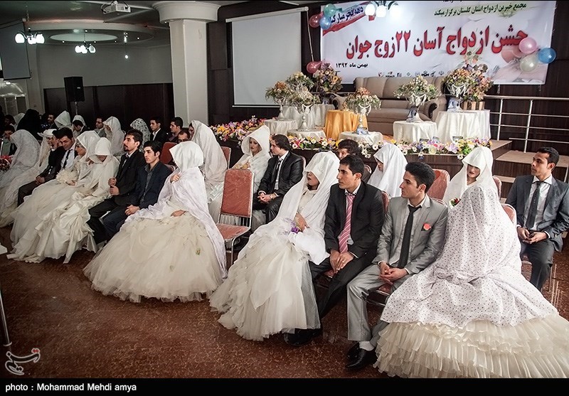 زمینه ایجاد نهضت فراگیر ملی برای ترویج  ازدواج آسان فراهم شود