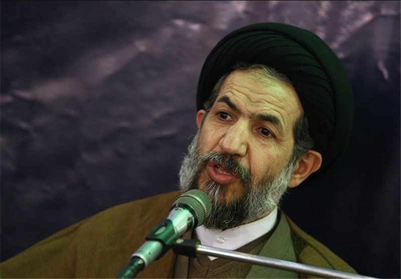 انقلاب اسلامی تداوم مکتب حیات بخش عاشورا است