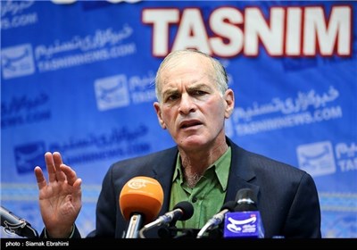 US Political Analyst Finkelstein at Press Conference in Tehran