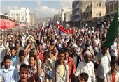 تظاهرات در صنعا و درخواست انحلال دولت یمن