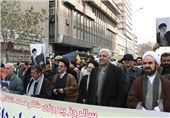 حضور رئیس دانشگاه تهران در راهپیمایی 22 بهمن