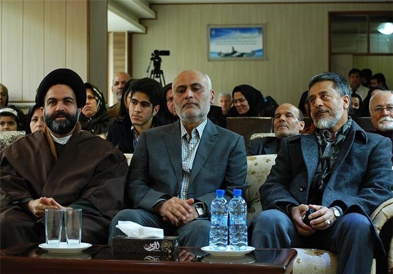 دیدار چهره به چهره دریادار سیاری با خانواده‌های شاهد انزلی + عکس