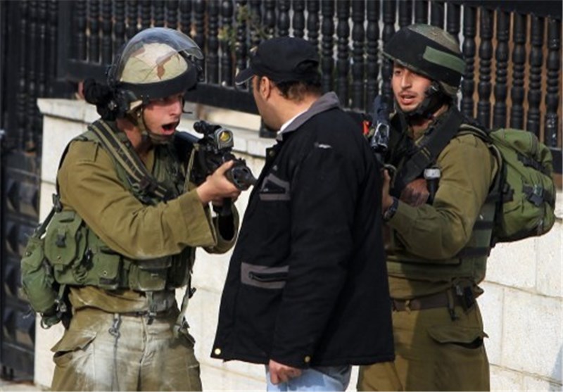 اصابة قرابة 20 فلسطینیاً برصاص قوات الاحتلال الصهیونی