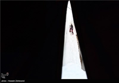 Ice-Climbing near Iranian Capital City