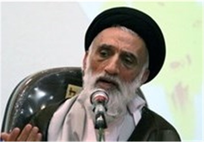 همدان| عضو مجلس خبرگان رهبری: نباید در مورد حقوق‌های نجومی اغماض شود