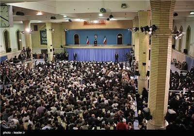 People of Iranian Northwestern City Meet with Supreme Leader