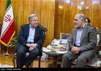 UN Refugee Chief Meets Iranian Interior Minister 