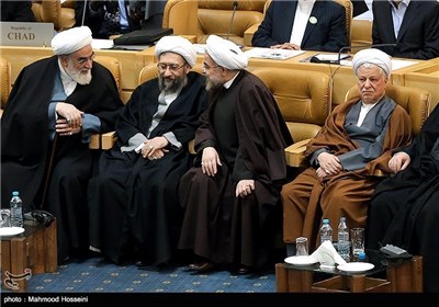 الدورة التاسعة لمجالس دول التعاون الإسلامی فی طهران