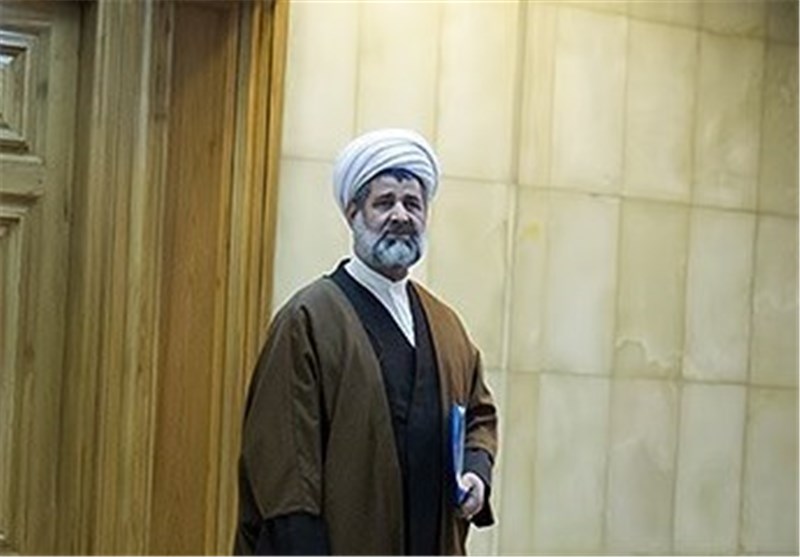 رئیس کمیسیون فرهنگی شورای شهر تهران در غرفه خبرگزاری تسنیم حضور یافت