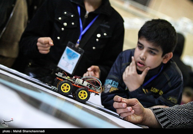 خرم‌آباد|مسابقات رباتیک و خلاقیت دانش‎آموزی در لرستان برگزار می‌شود