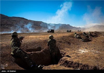 Basij Forces Hold Drills in Central Iran