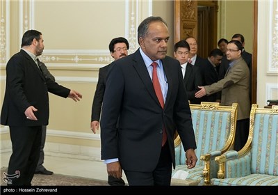 دیدار وزیر امور خارجه سنگاپور با رئیس مجلس