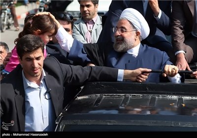 President Rouhani Starts 3-Day Visit to Iran’s Southern Province