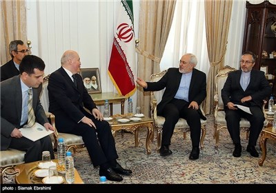 ظریف : التعاون بین ایران ومنظمة شانغهای یؤدی الی تعزیز المنظمة