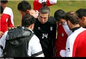 خبرنگاران آرژانتینی به دنبال قوچان‌نژاد در تمرین تیم ملی