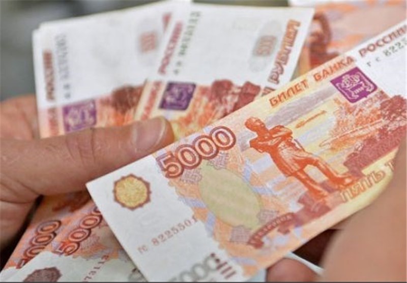 کاهش 10 درصدی ارزش روبل روسیه در پی بحران اوکراین