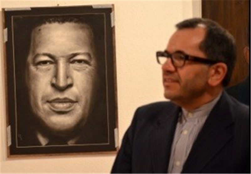 تخت روانچی از نمایشگاه بزرگداشت چاوز دیدار کرد + تصاویر