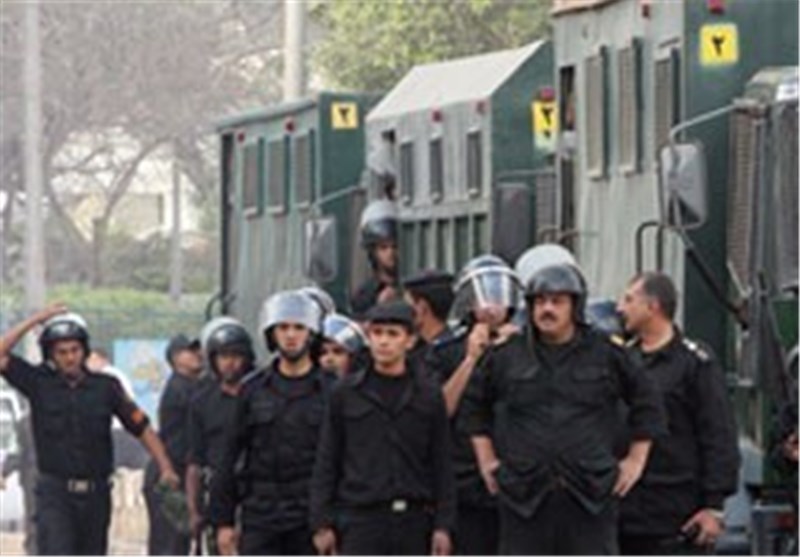 Gunmen Kill 6 Army Police Officers in Attack Near Cairo