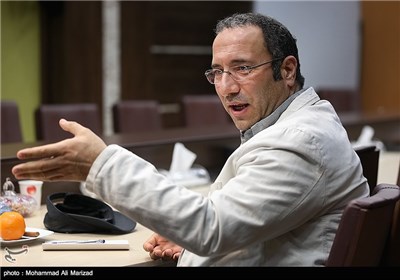رضا میرکریمی کارگردان و تهیه کننده در میزگرد سینمای اجتماعی ایران در خبرگزاری تسنیم